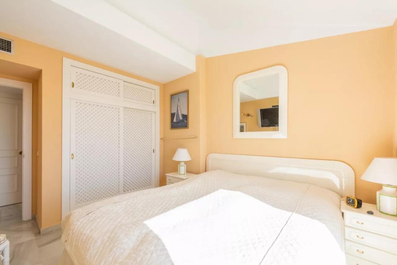 Marina Vistas - Puerto Marina Apartment Benalmadena Ngoại thất bức ảnh